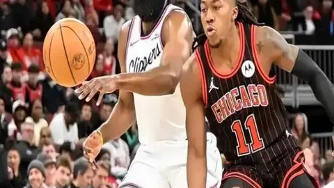 广州城U23力克成都蓉城，独占三分优势。