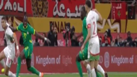 陳培東火力全開，克裏斯多點亮戰場，亨特全面輔助，山東輕鬆對決四川，奪四連勝佳績。